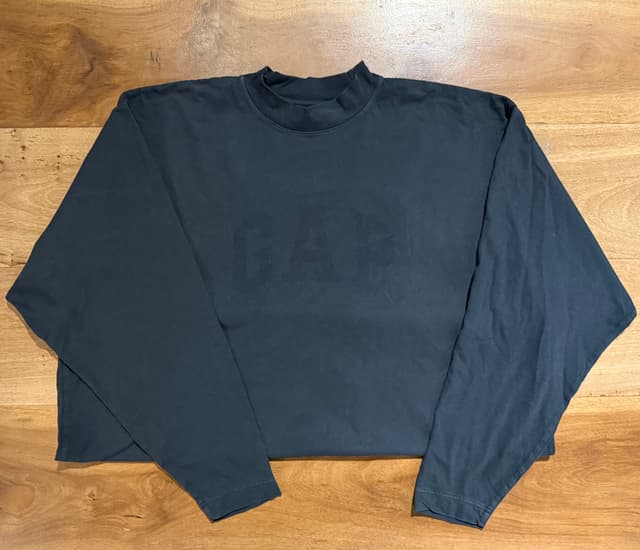Remera YZY GAP x Balenciaga